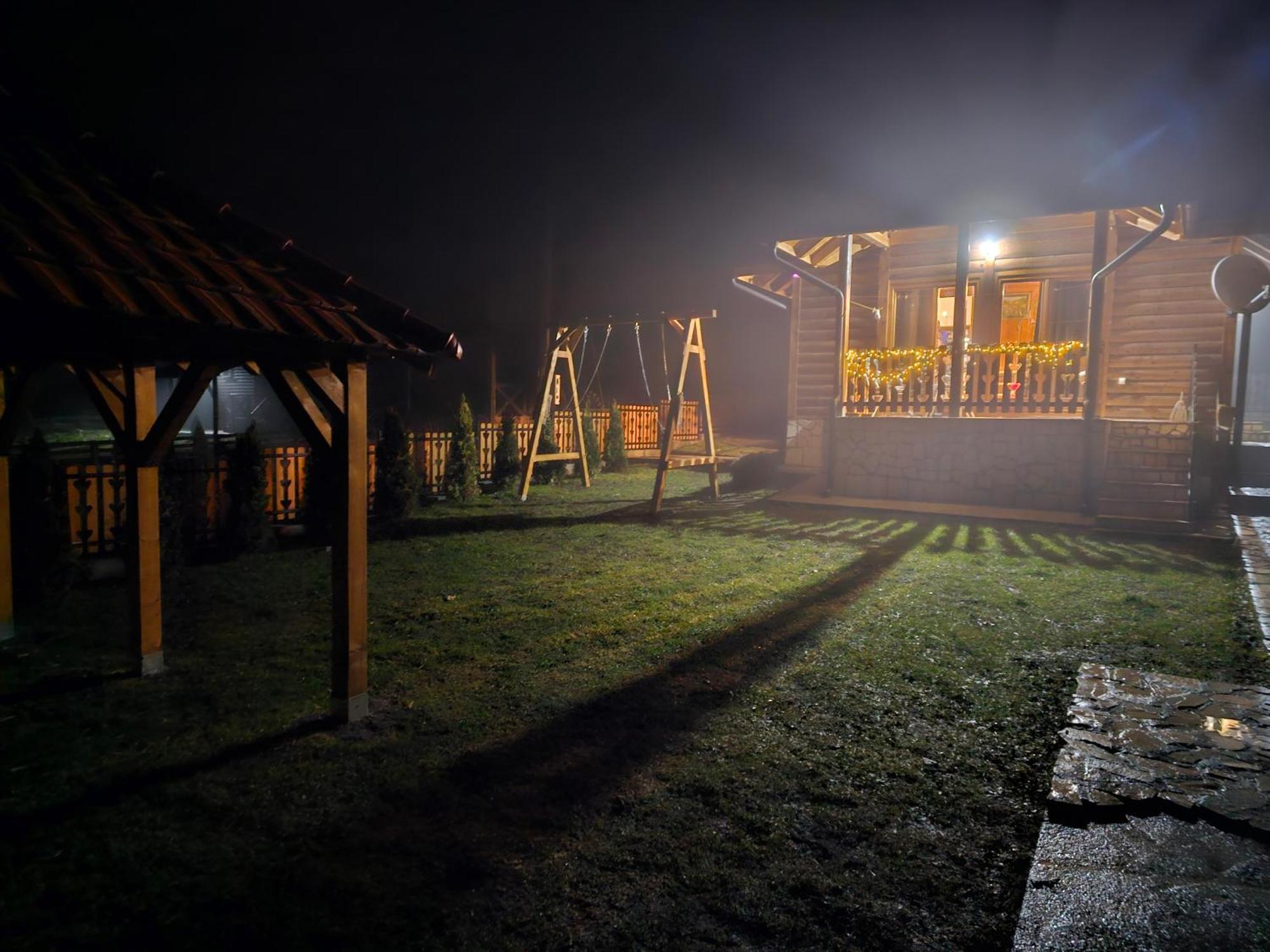 Eko Kuca Zlatiborsko Srce Case de vacanță