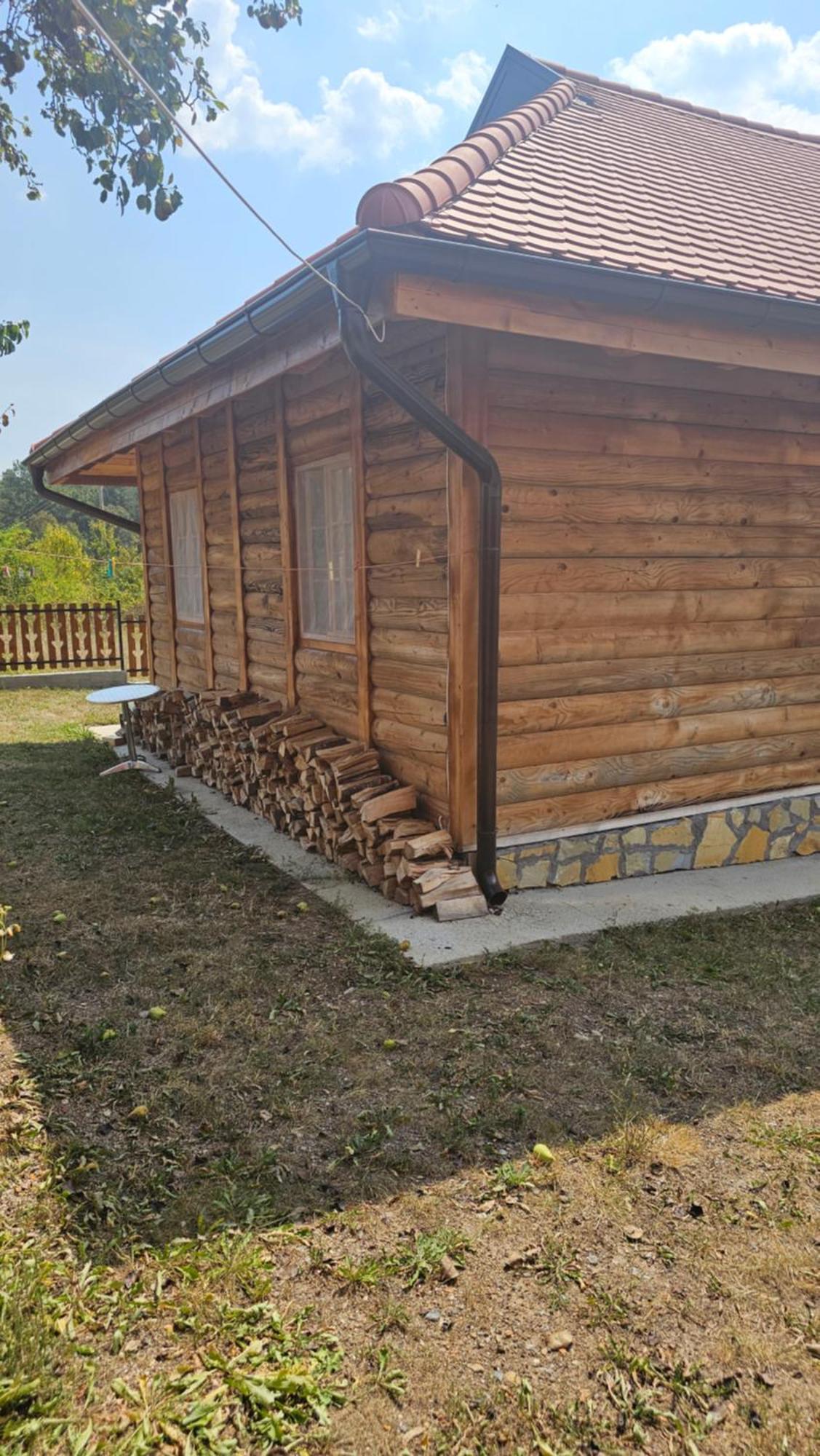 Eko Kuca Zlatiborsko Srce